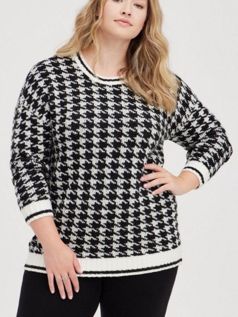 Torrid NWT Black and White Herringbone Crew Neck Pullover Sweater 4X